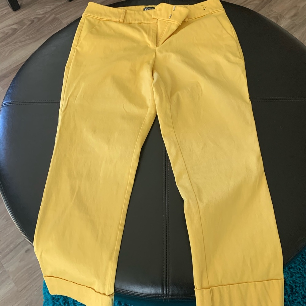 Capri pants